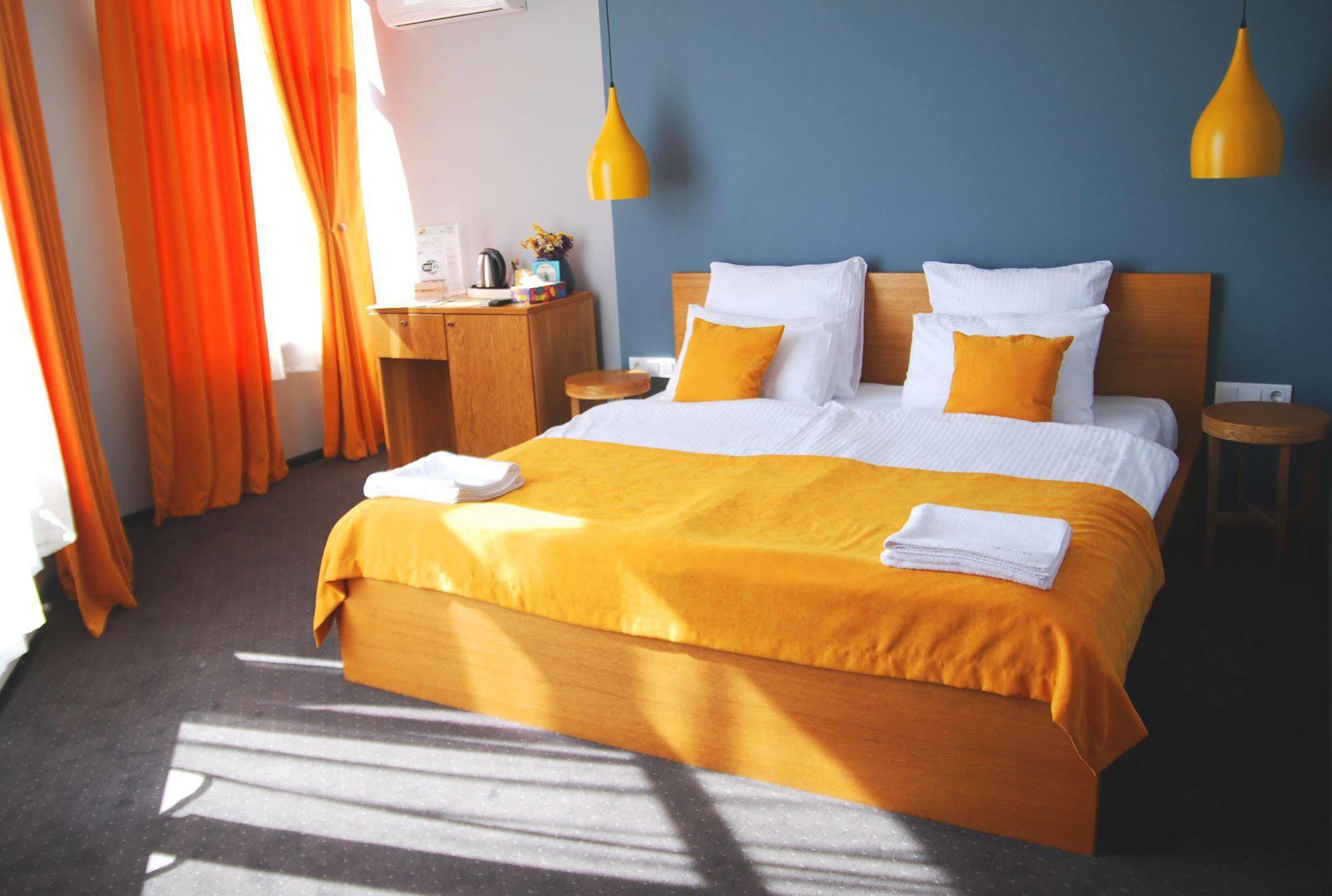 Beehive Hotel Odesa Exterior photo