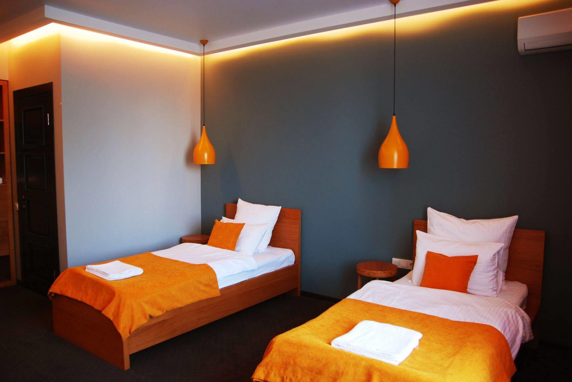 Beehive Hotel Odesa Exterior photo
