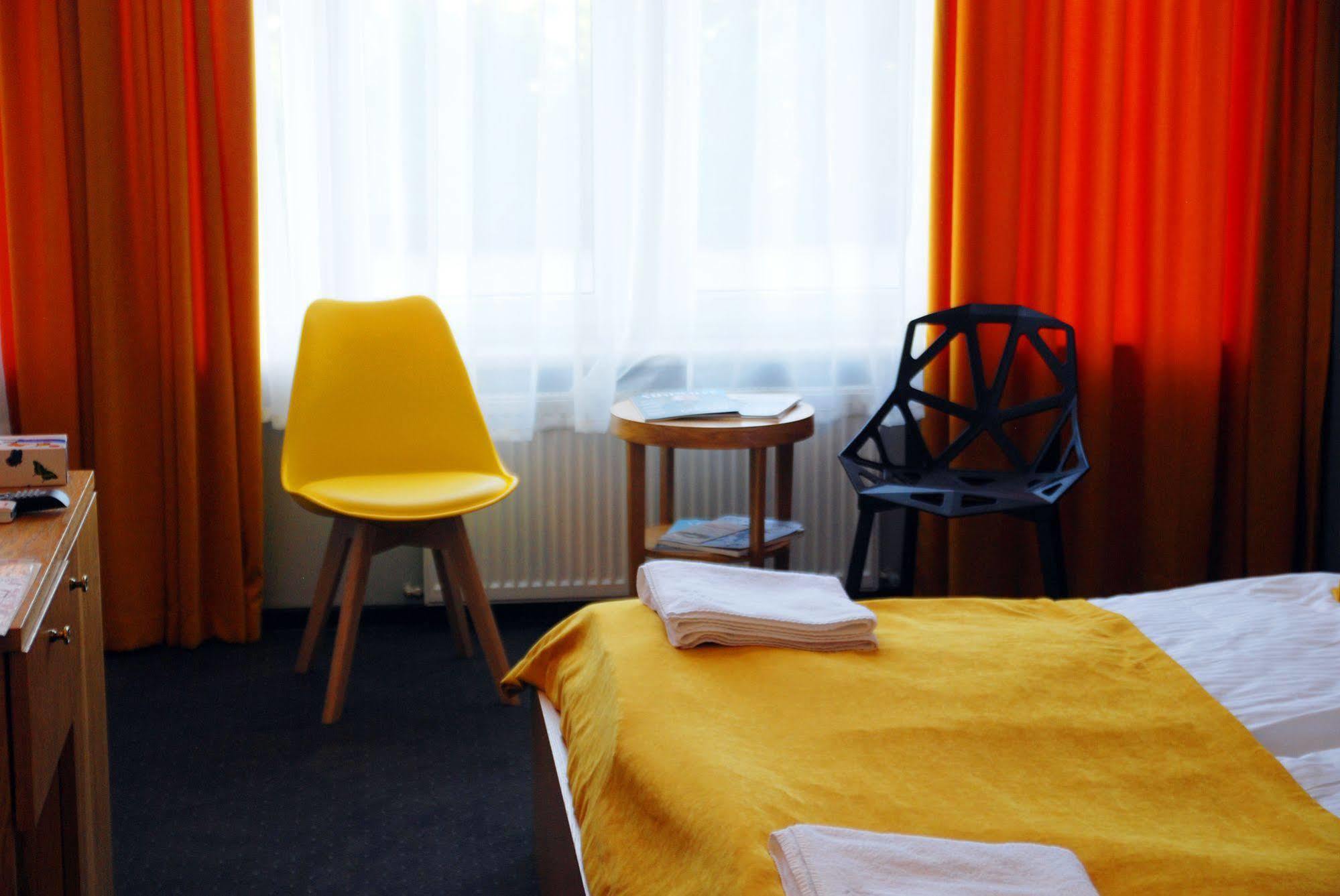 Beehive Hotel Odesa Exterior photo